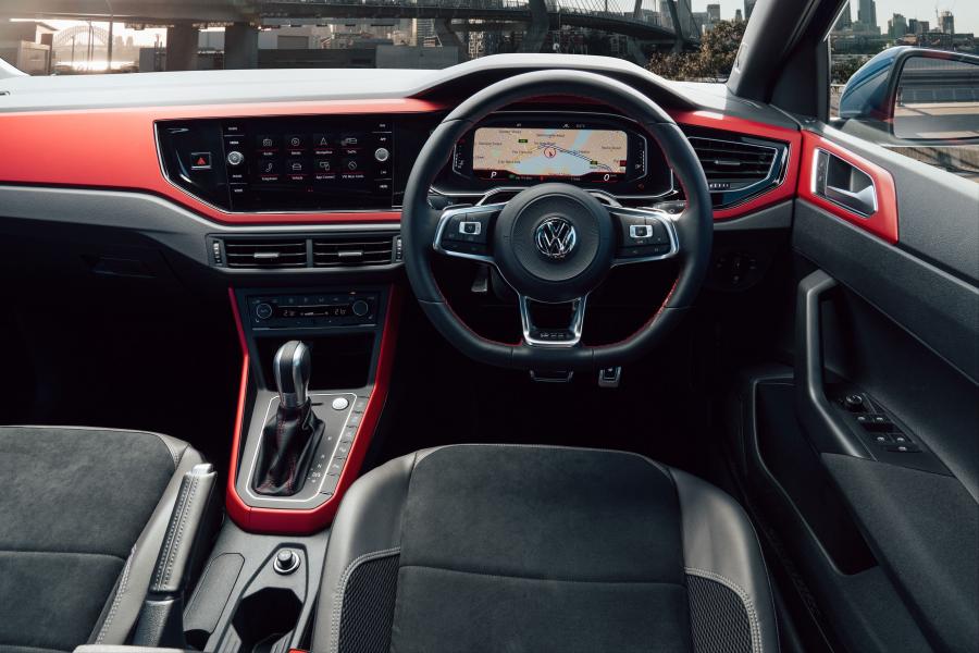Торпедо Volkswagen Polo GTI (Typ AW) 2018 года  (AU) (фото 35 из 40)